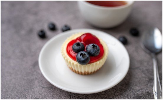 No-Bake Mini Protein Cheesecake Cups