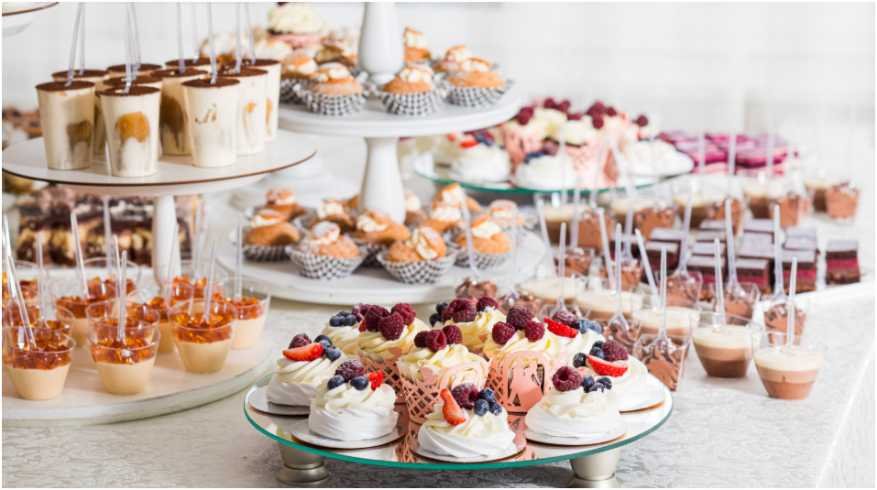 Make Ahead Desserts For A Party: Easy Crowd Favorites